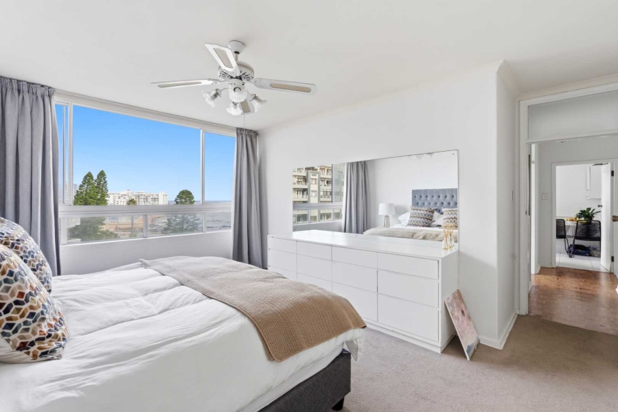 2 Bedroom Property for Sale in Sea Point Western Cape